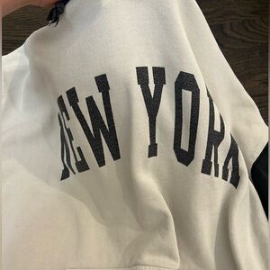 Cute oversized NewYork hoodie!!